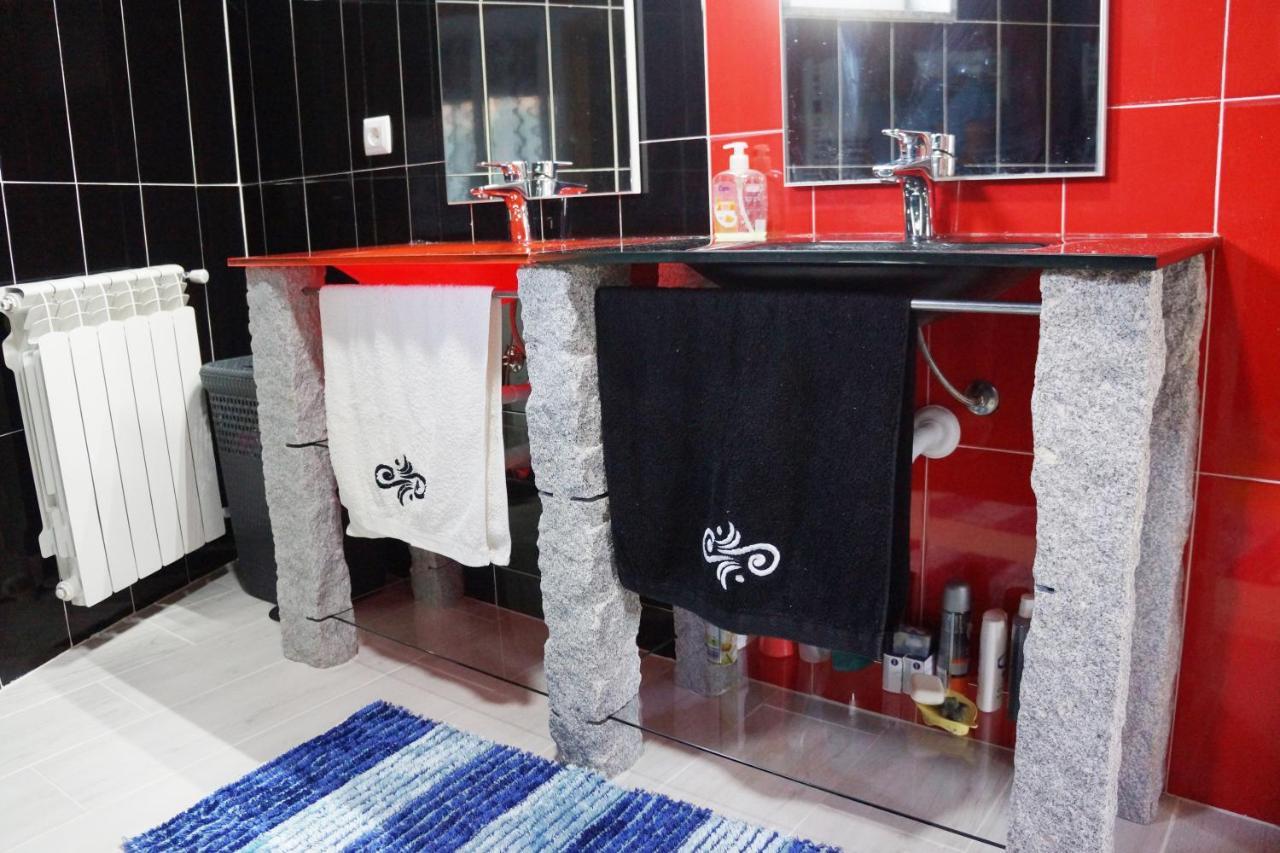 Casinha Das Bonecas - Casa Com Piscina Privada Aveiro Buitenkant foto