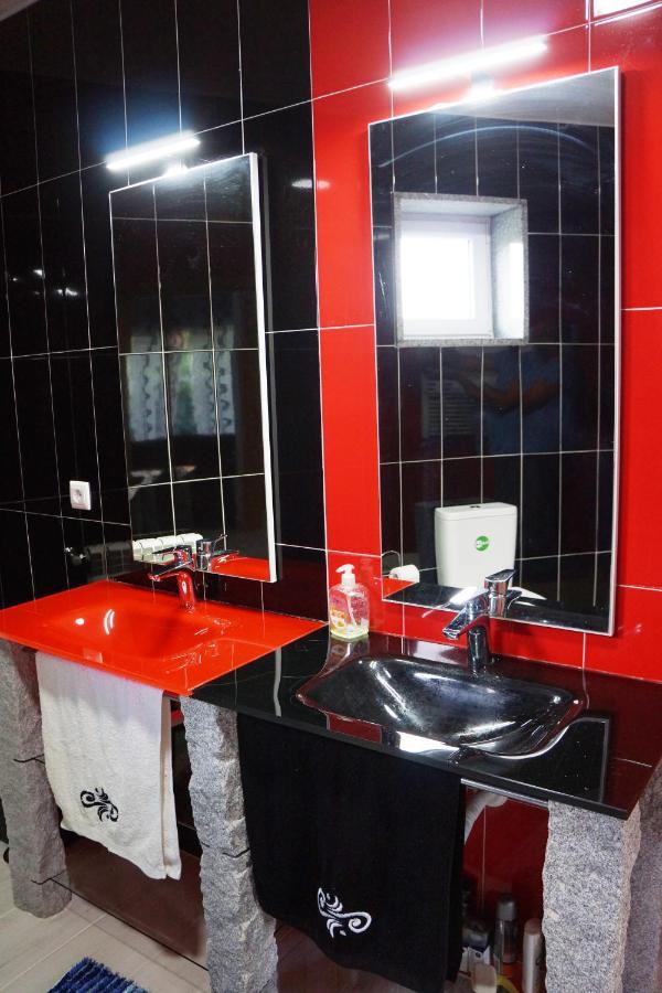 Casinha Das Bonecas - Casa Com Piscina Privada Aveiro Buitenkant foto